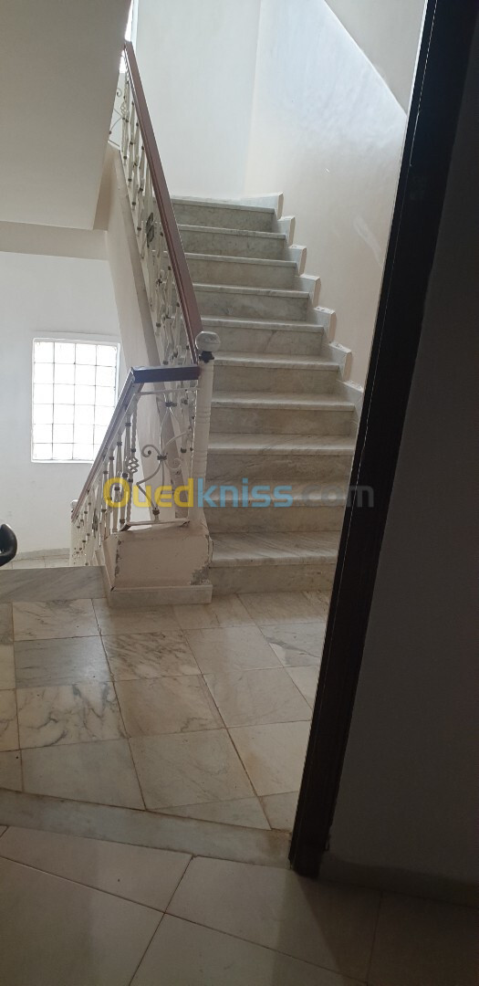 Location Niveau De Villa F4 Alger Birkhadem