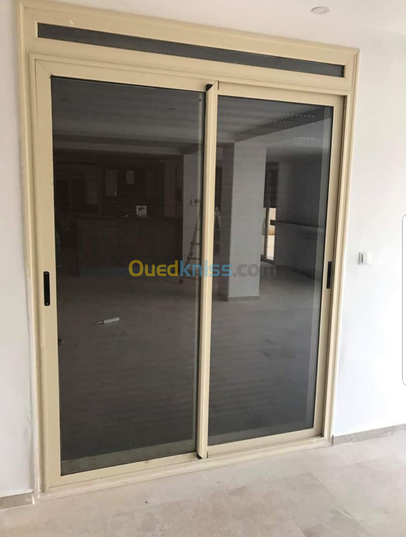 Aluminium et PVC porte fenetre