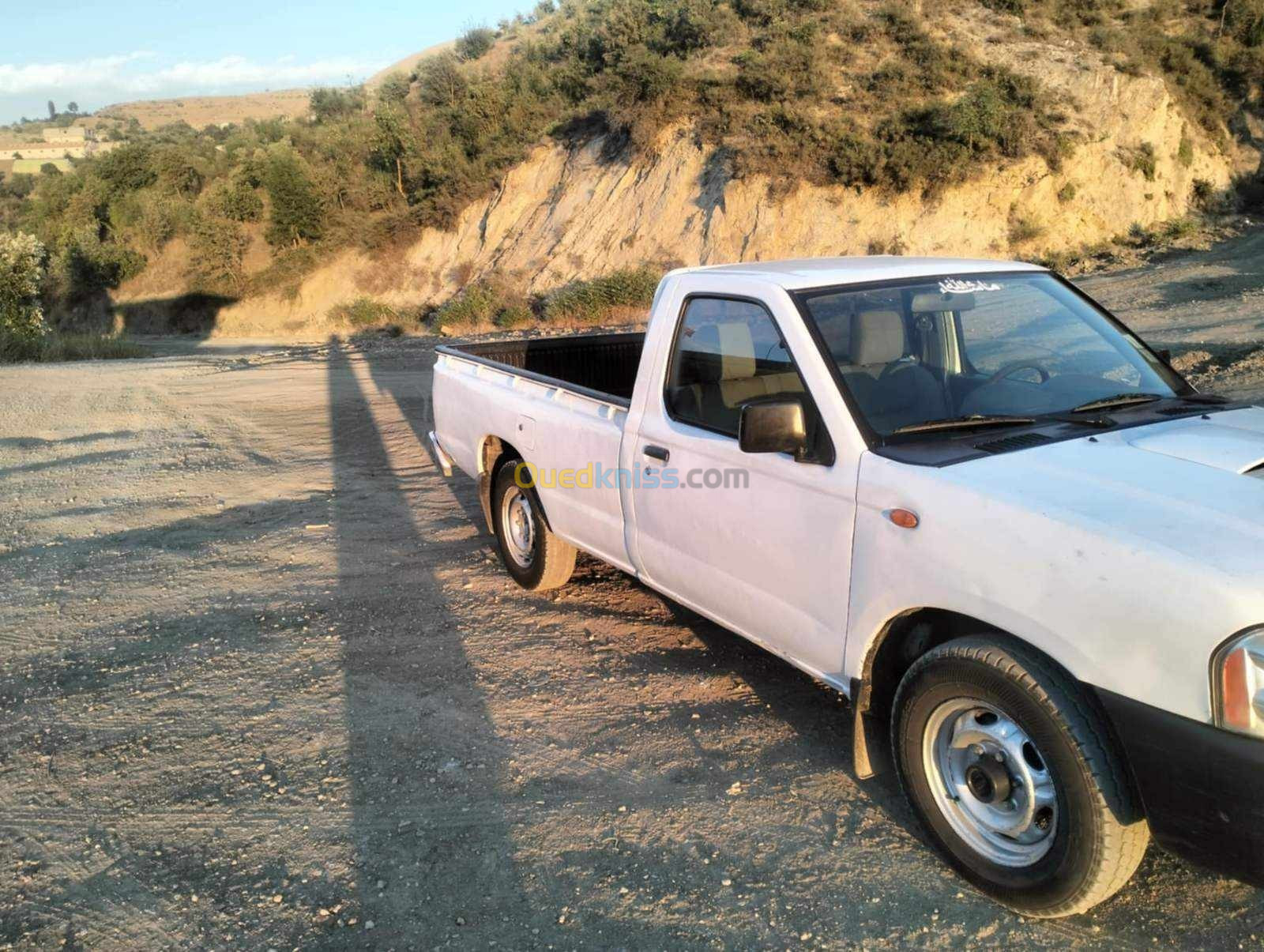 Nissan Pickup 2012 Pickup