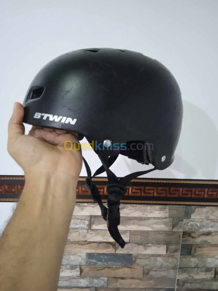 2 casque moto trotinnete velo