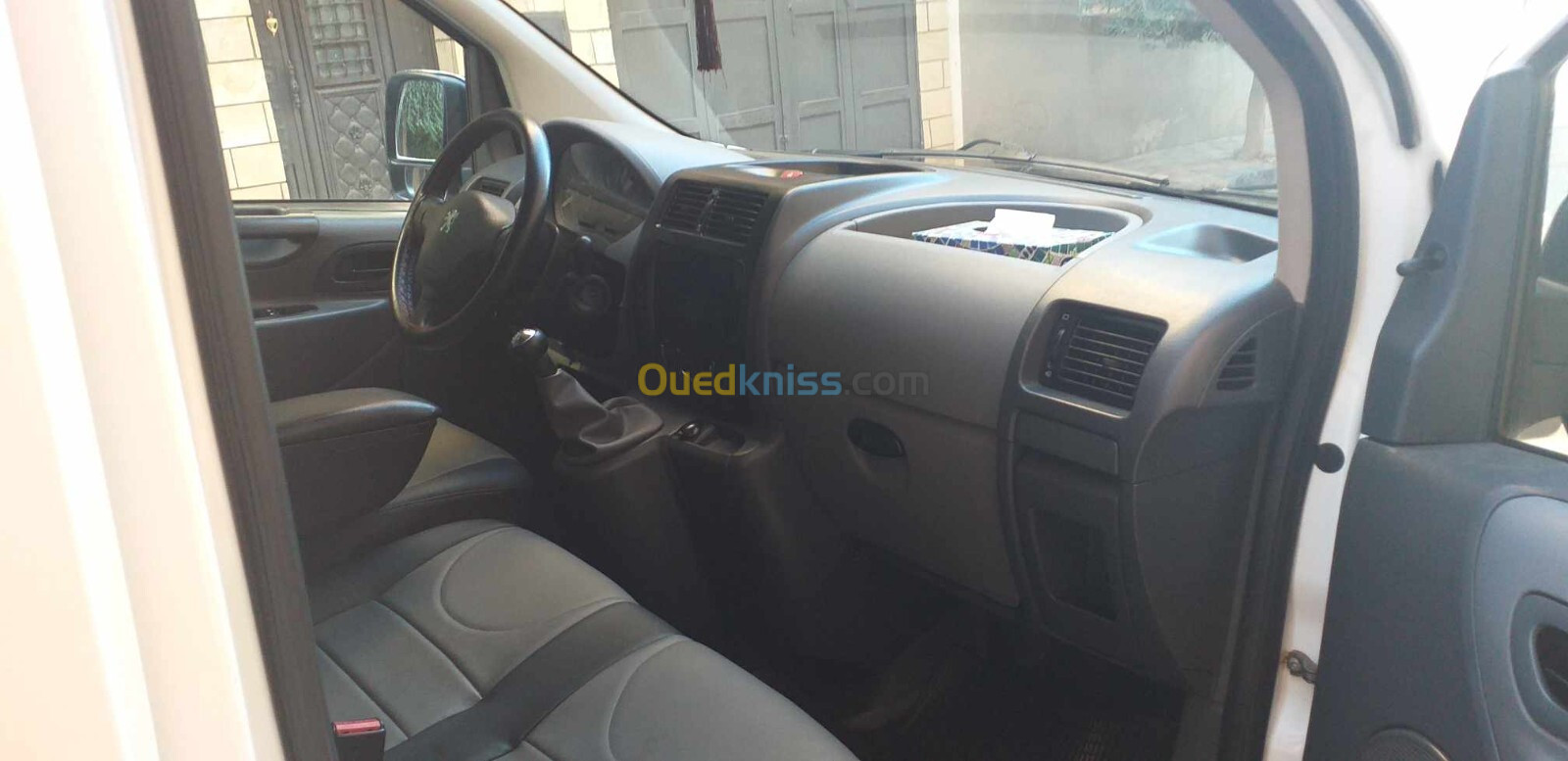 Peugeot Expert 2008 V.U Long