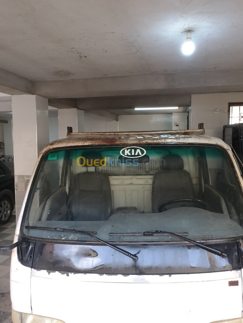 Kia Kia 3600 2001