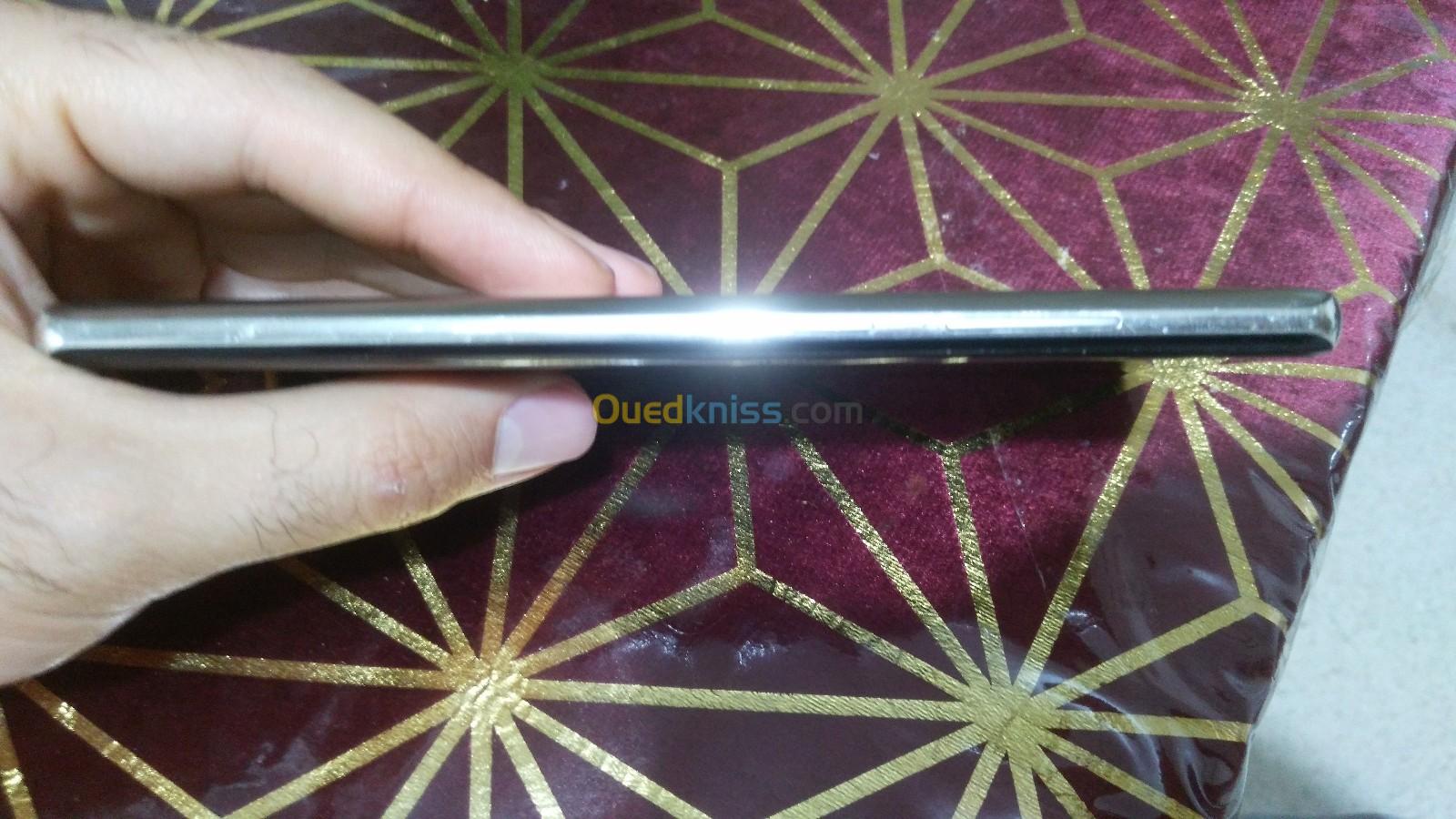 SAMSUNG Galaxy Note 8 (SM-N950F)