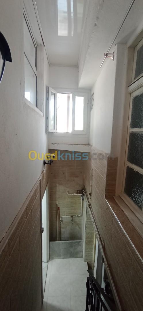 Location Appartement F4 Alger Hussein dey