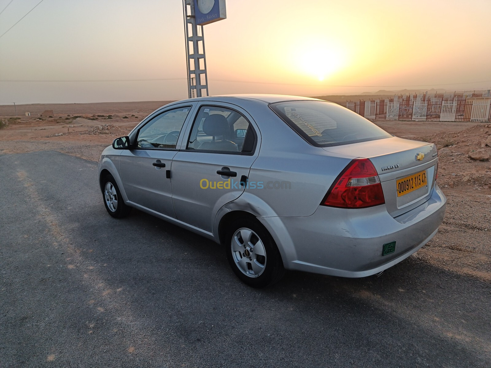 Chevrolet Aveo 4 portes 2015 la toute