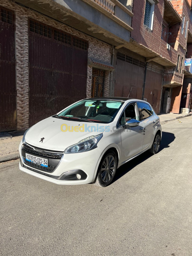 Peugeot 208 2015 Allure