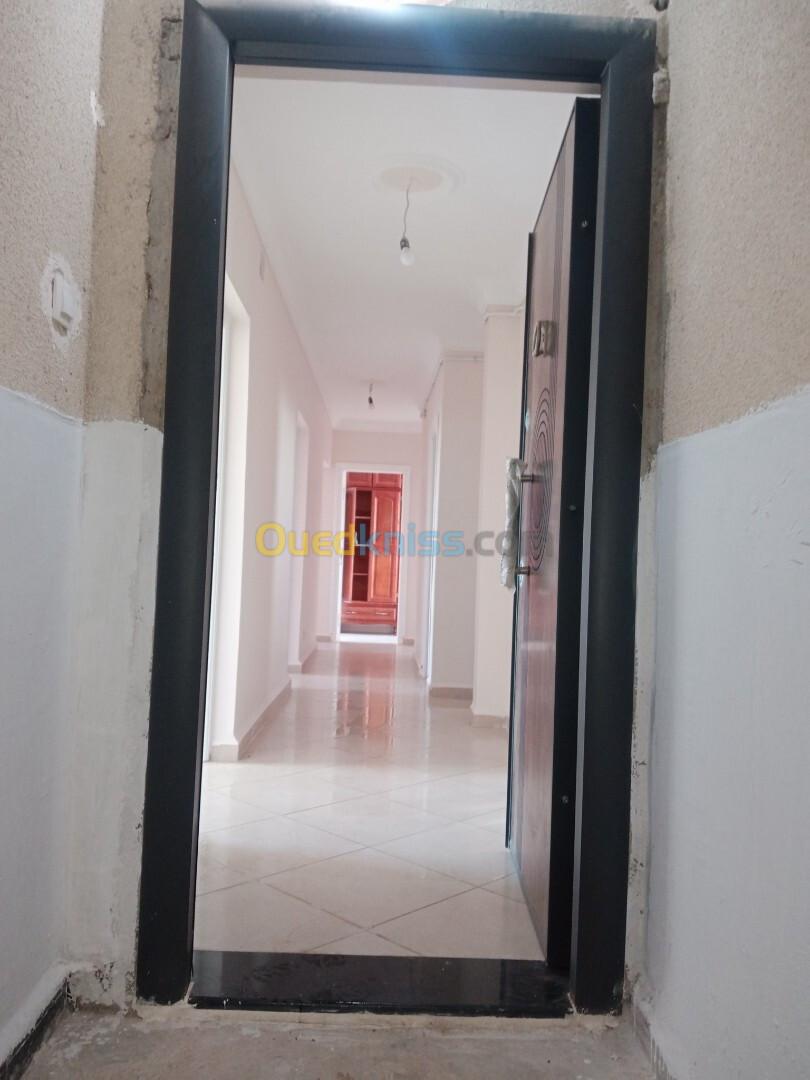 Location Appartement F4 Alger Draria