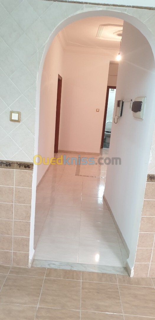 Location Appartement F4 Alger Birkhadem