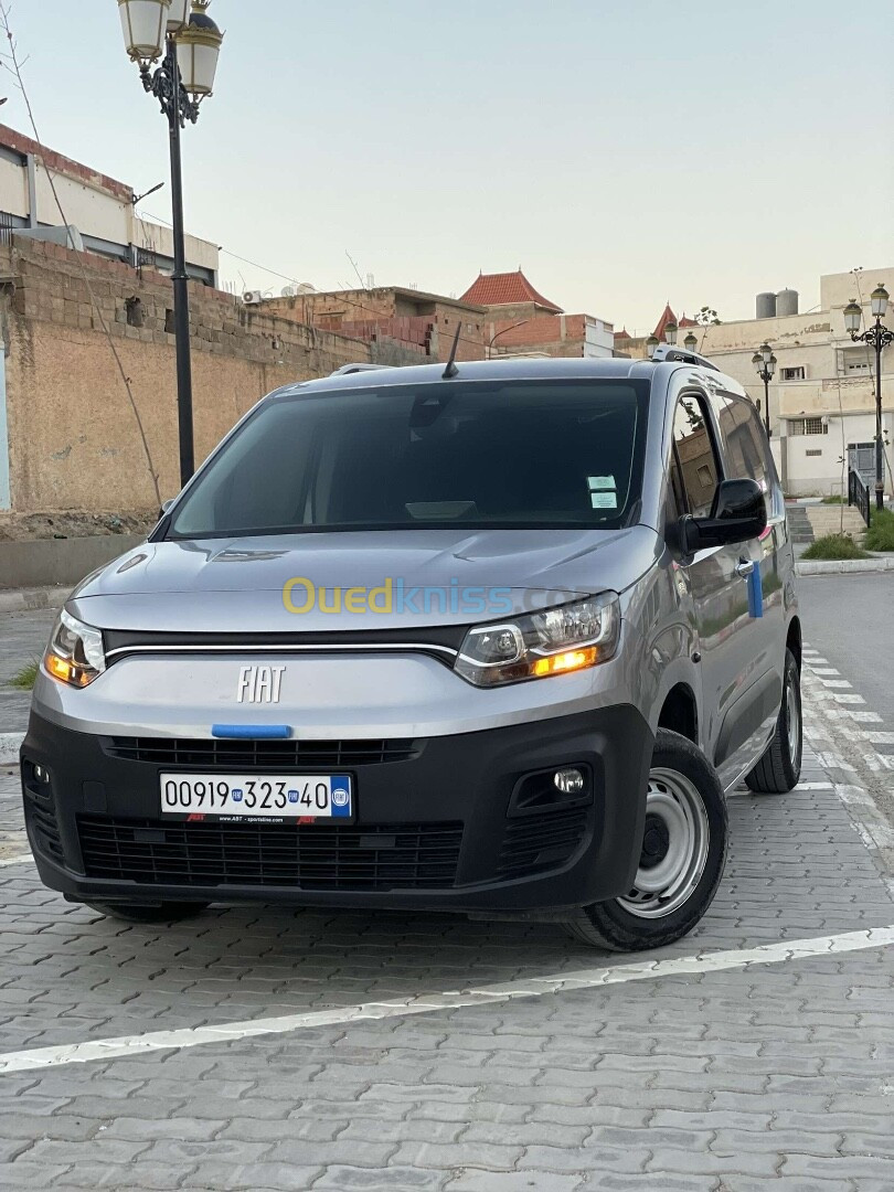 Fiat Doblo italien 2023 