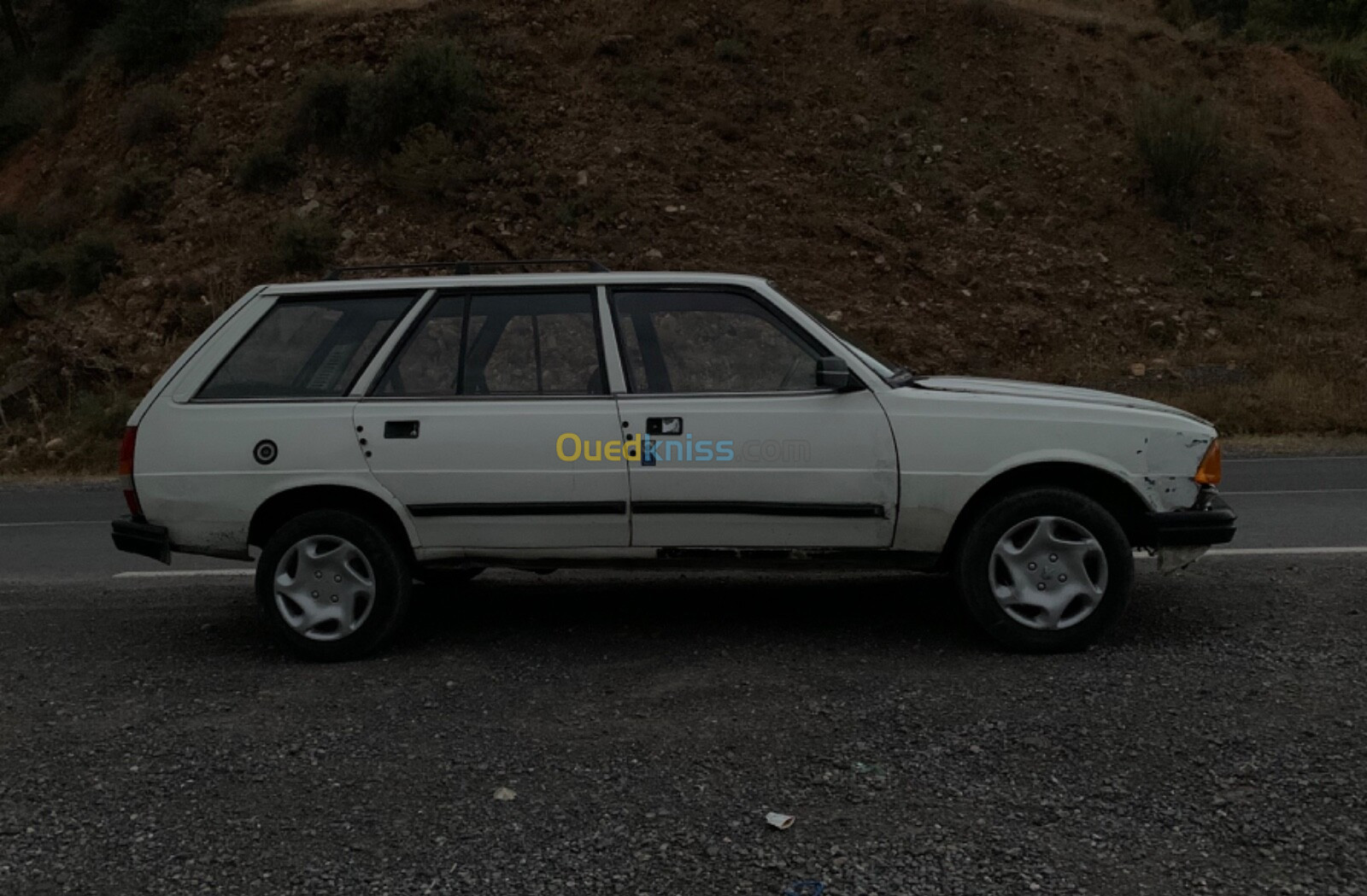 Peugeot 305 1989 