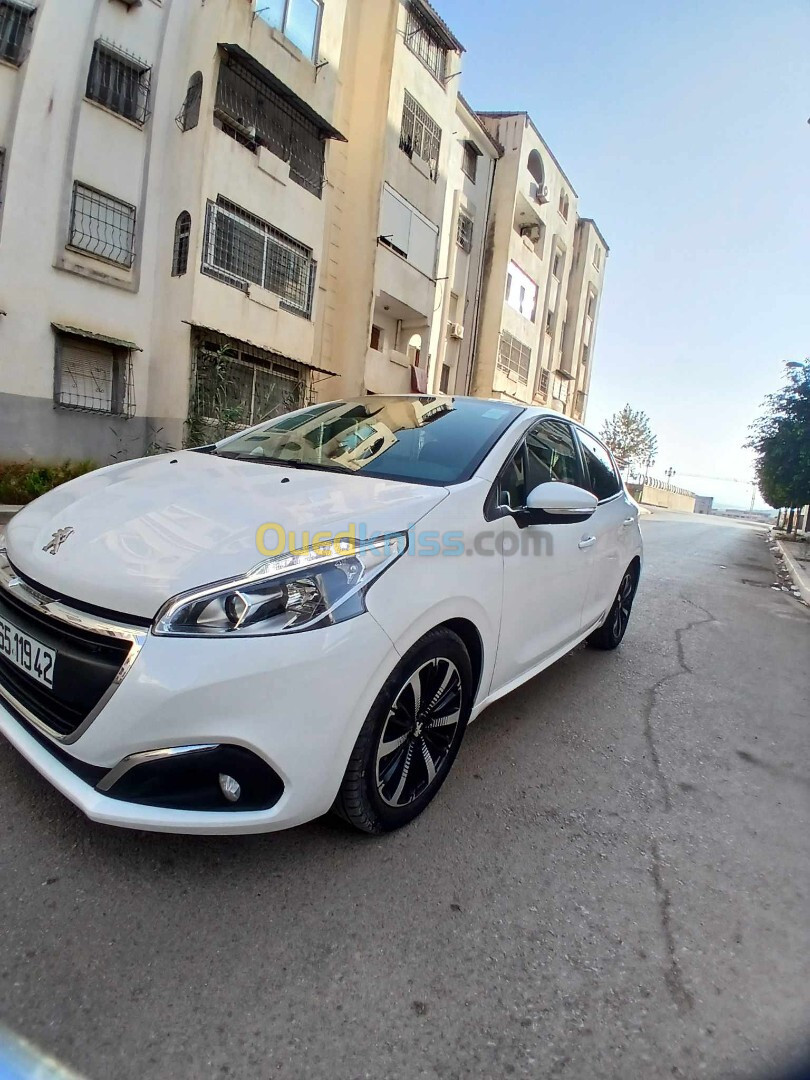 Peugeot 208 2019 HDI