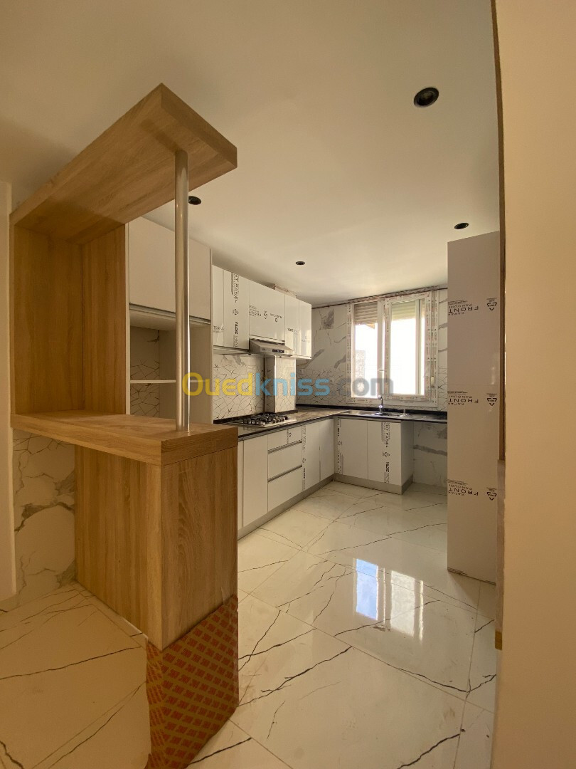 Vente Appartement F4 Alger Bordj el kiffan