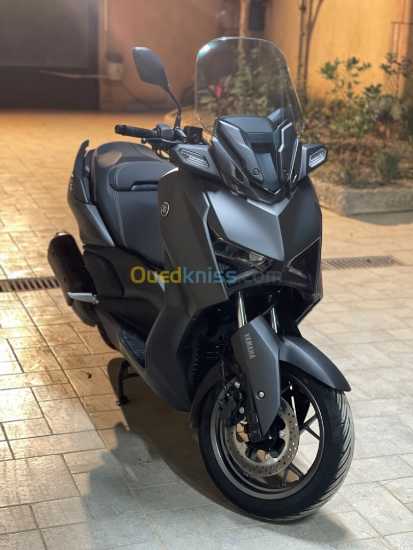 Yamaha Xmax 300 2024