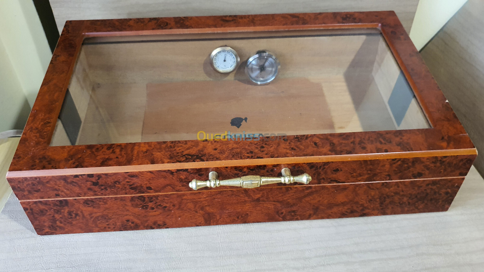 Élégante Cave à cigares en bois loupe (Boite à cigare) Humidor avec Hygromètre, haut de gamme 