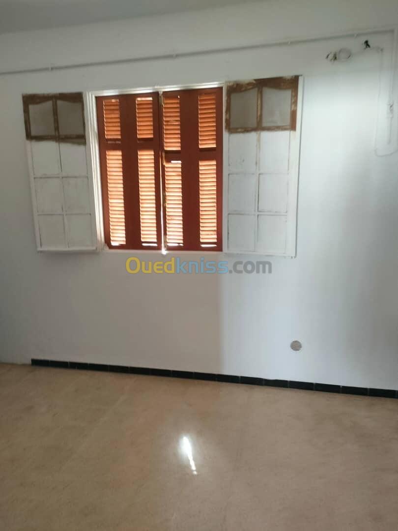 Location Appartement F3 Alger Saoula