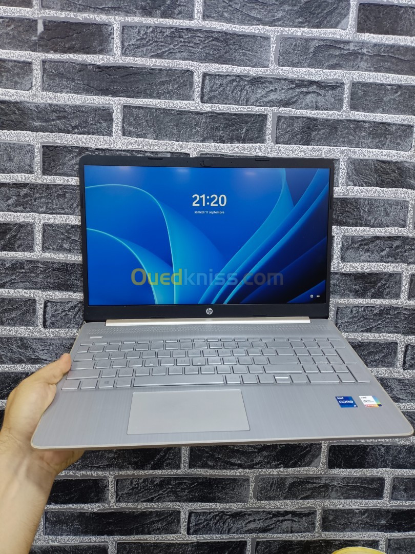 HP 15s i7 1165G/12Go/512GoSSD