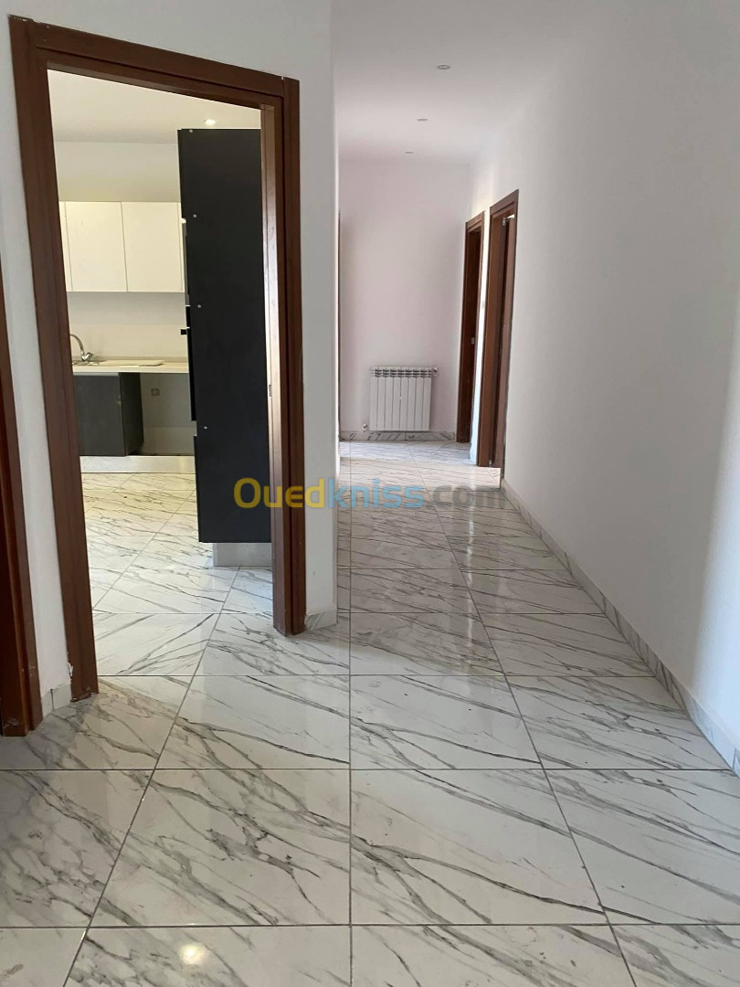 Location Appartement F4 Oran Bir el djir