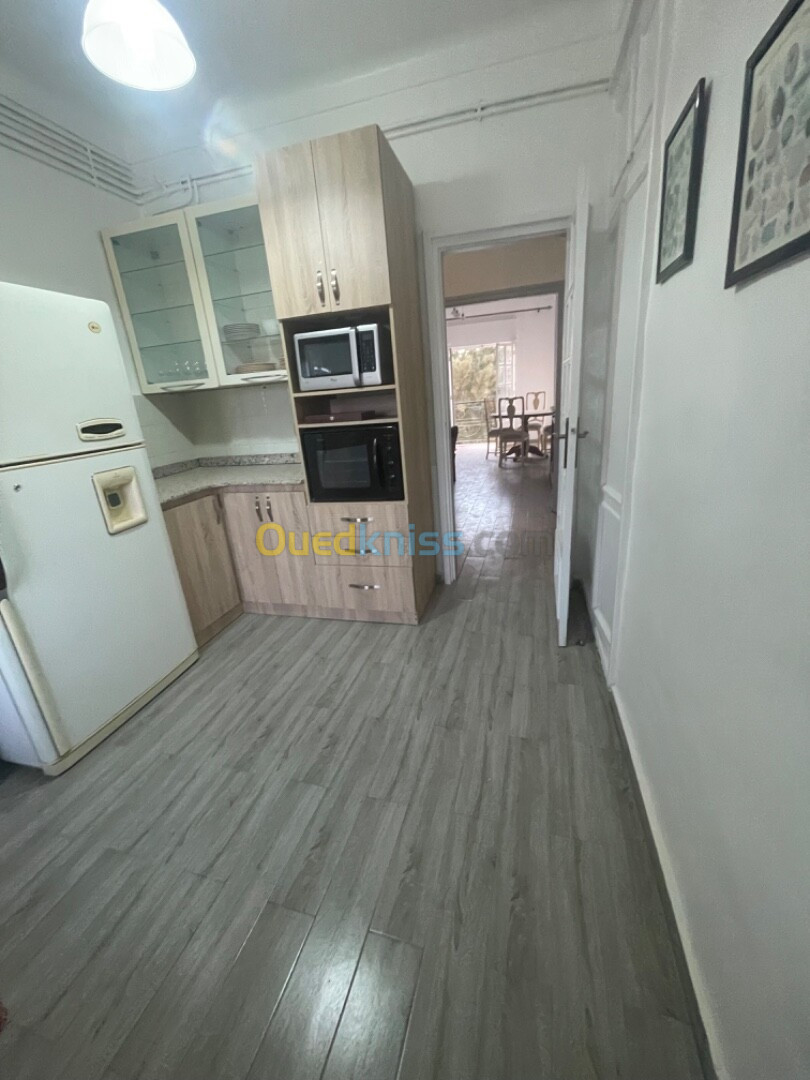 Location Appartement F4 Alger Hydra