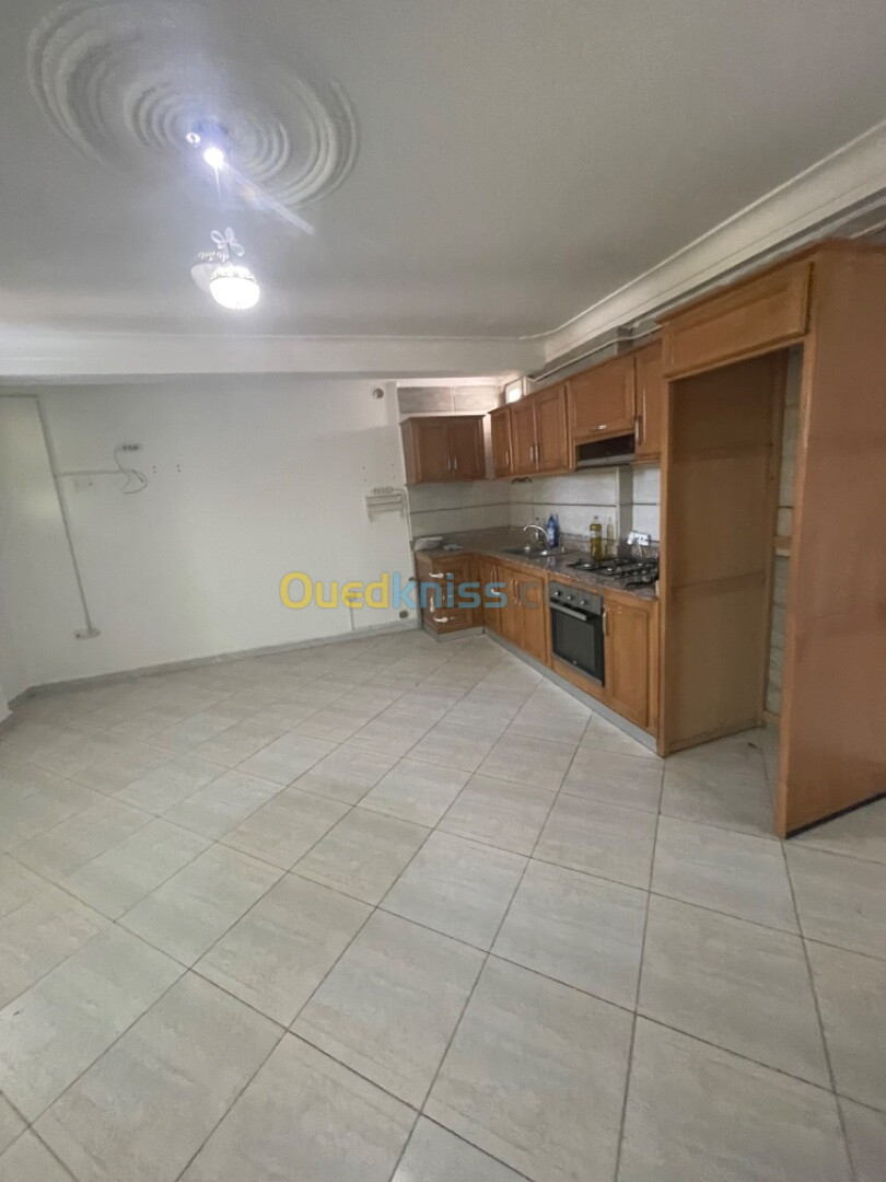 Location Appartement F4 Alger Kouba