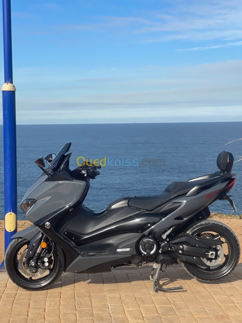 Yamaha T max 560 2021