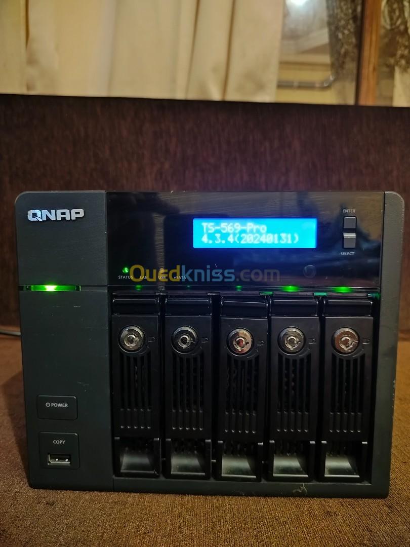 NAS QNAP TS-569 Pro / 5 Baies / 7 Tb 4 Disques
