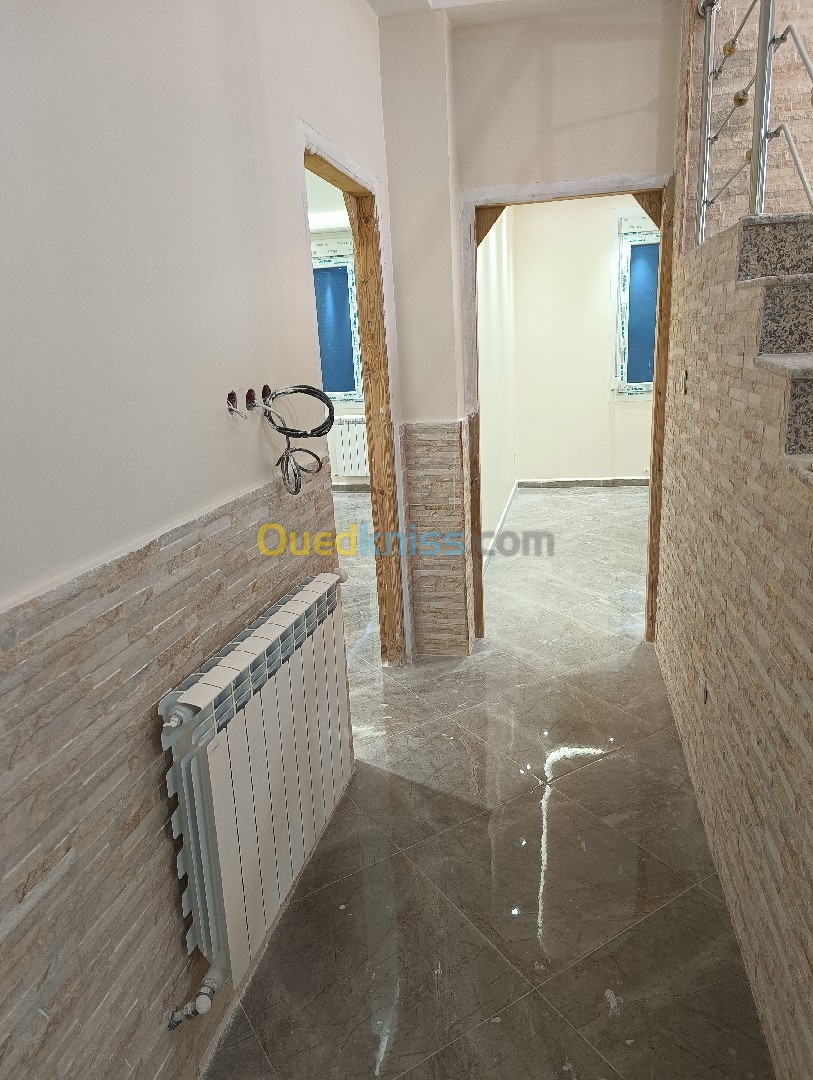 Location Niveau De Villa F4 Tipaza Hadjout