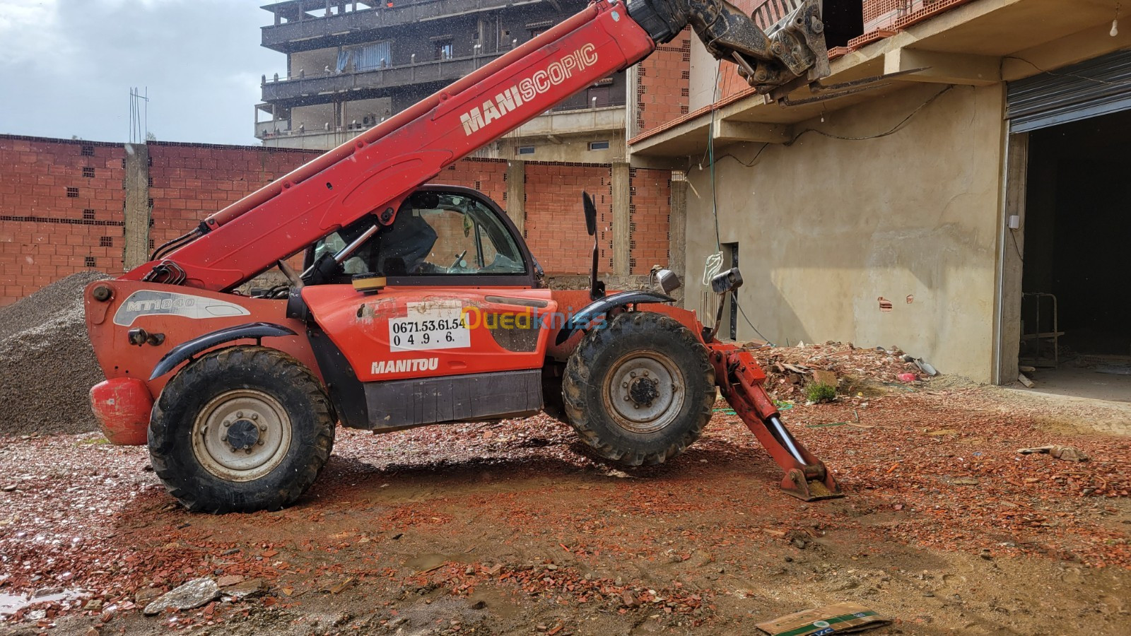 Manitou Manitou 2011