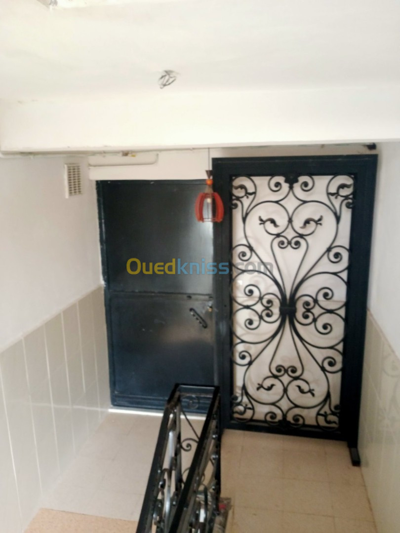 Location Niveau De Villa F4 Alger Ain naadja