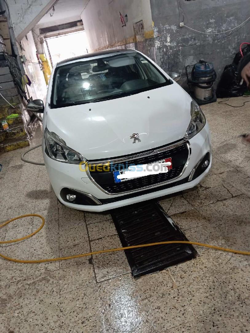 Peugeot 208 2016 Allure