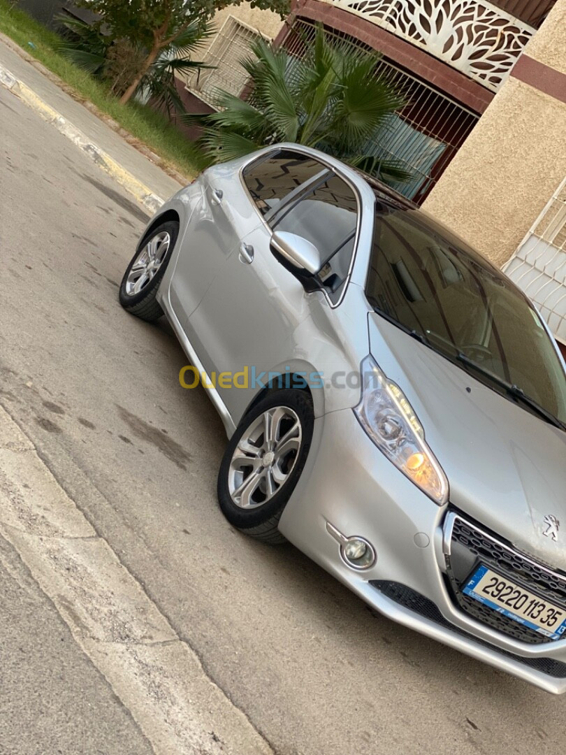 Peugeot 208 2013 Allure