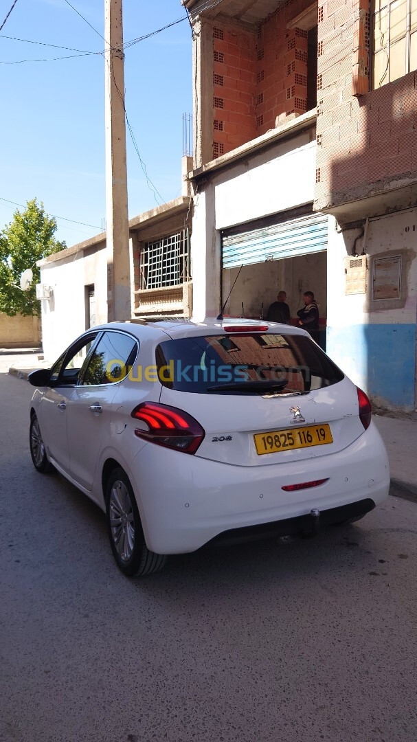 Peugeot 208 2016 Allure Facelift