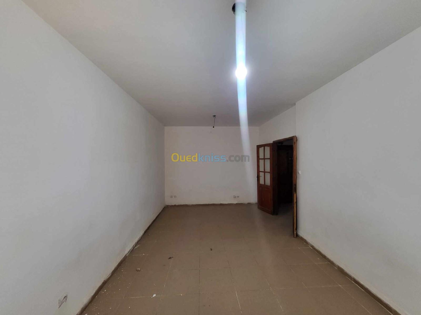 Location Appartement F4 Alger Ain taya