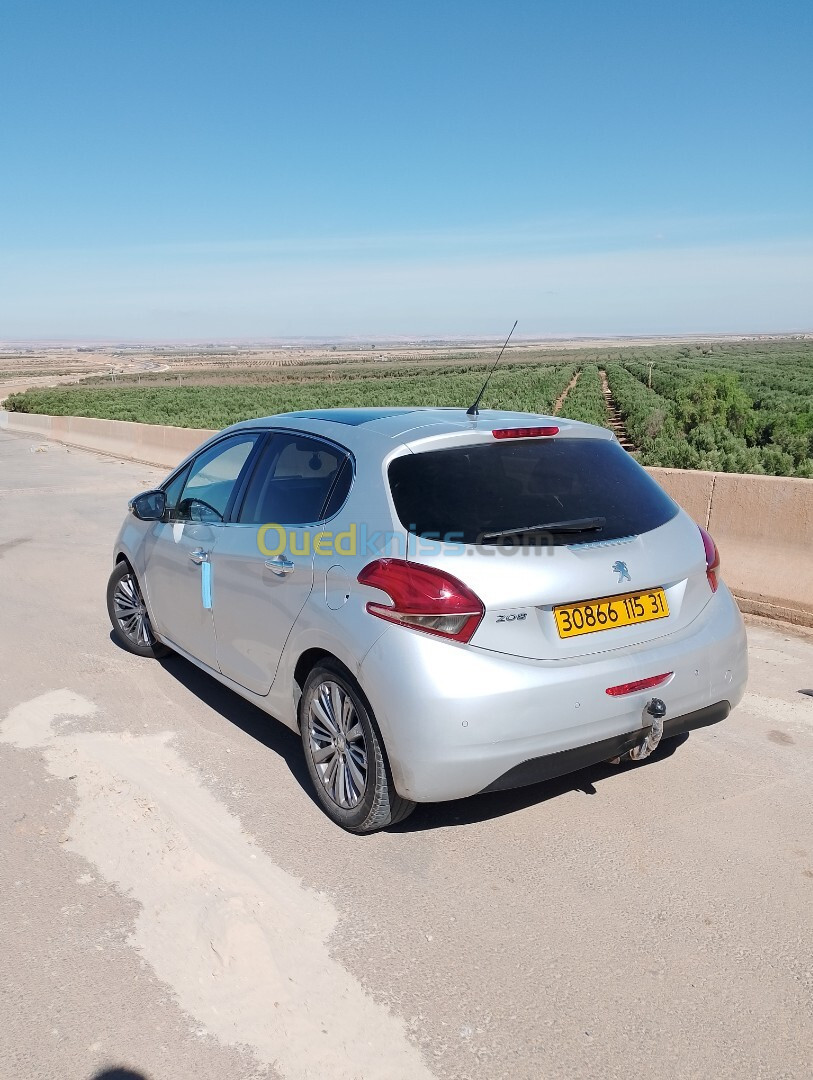 Peugeot 208 2015 208