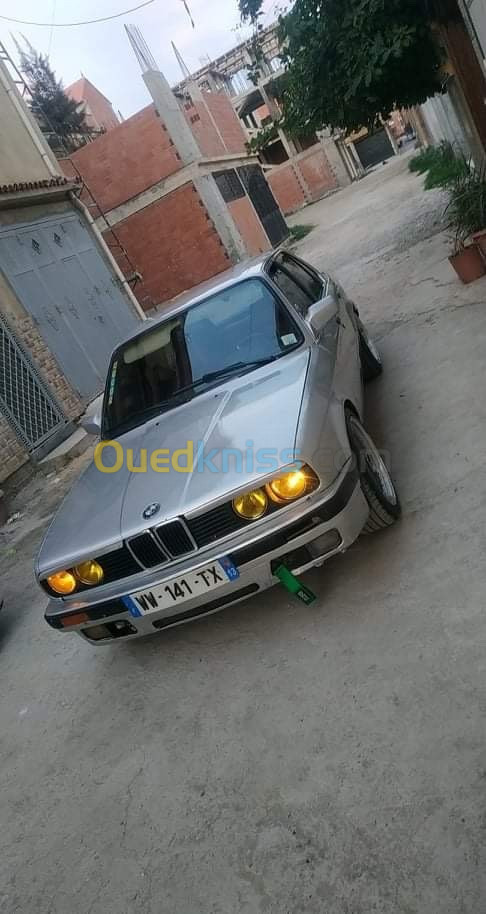 BMW E30 1986 320i