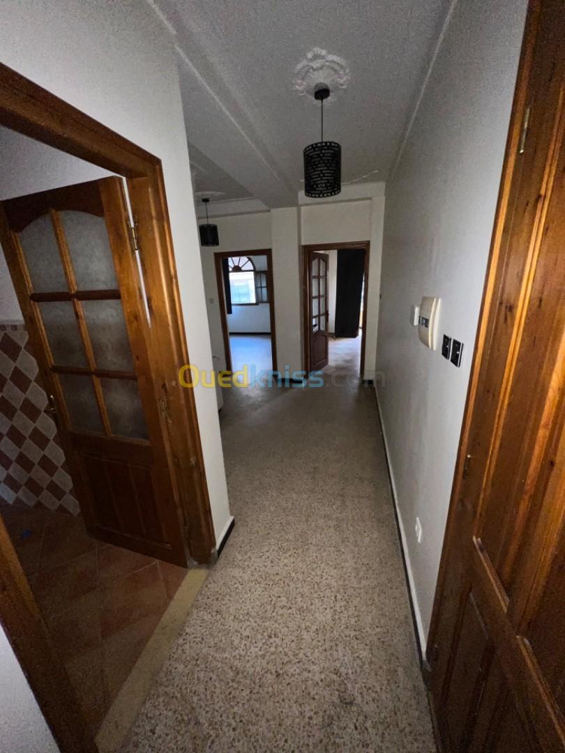 Location Appartement F3 Blida Blida