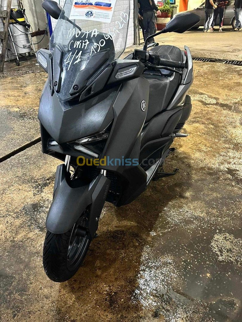 Yamaha Xmax 300 2023