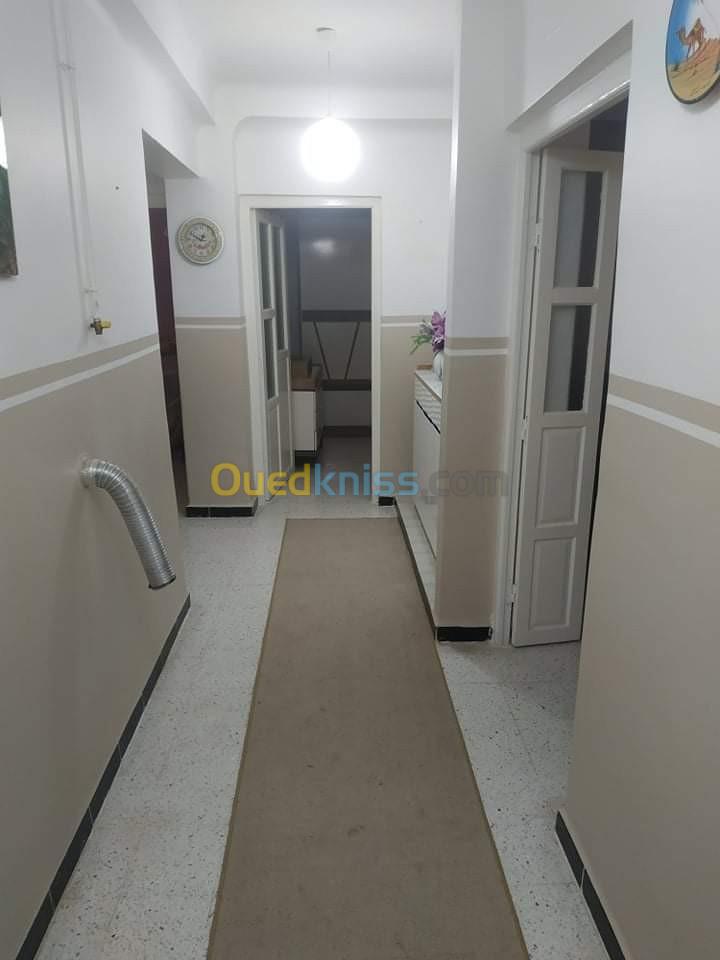 Location Appartement F3 Skikda Skikda