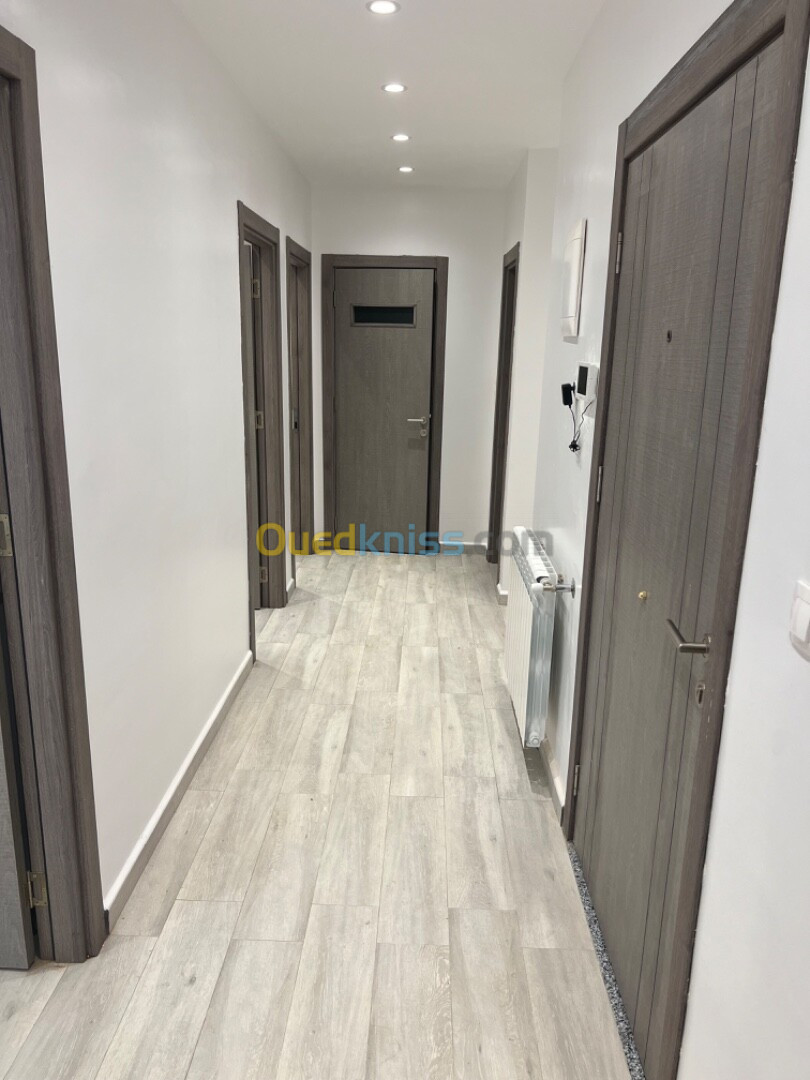 Location Appartement F4 Oran Oran