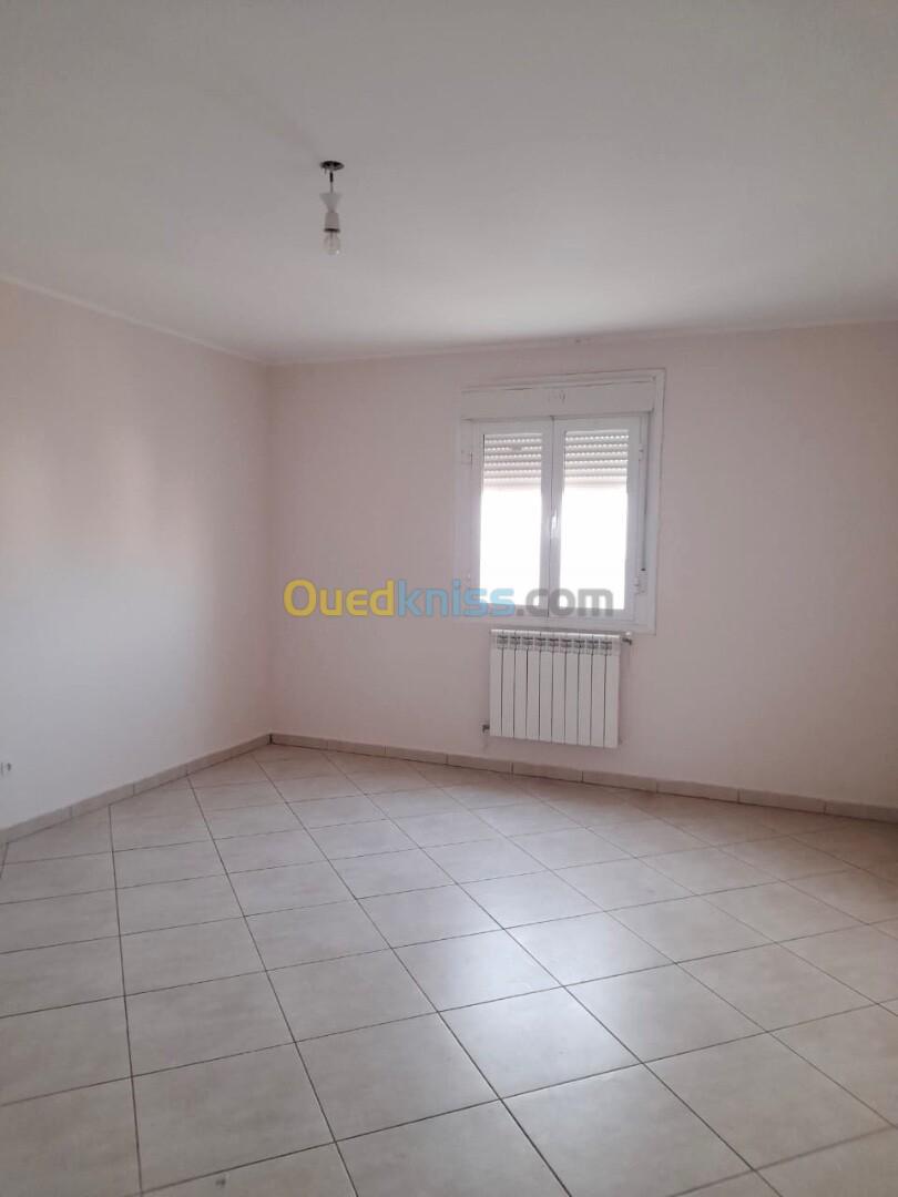 Location Appartement F4 Oran Oran