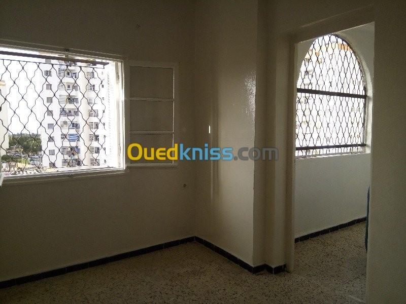 Location Appartement F4 Tipaza Kolea