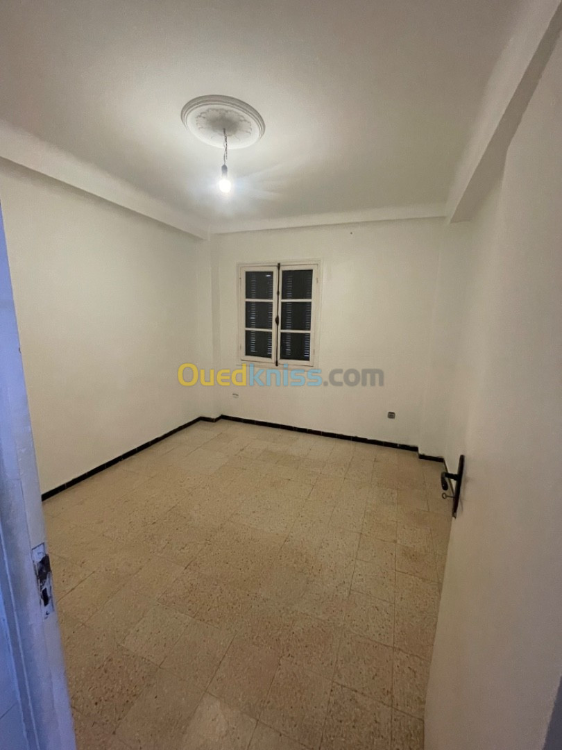 Vente Appartement F3 Blida Soumaa