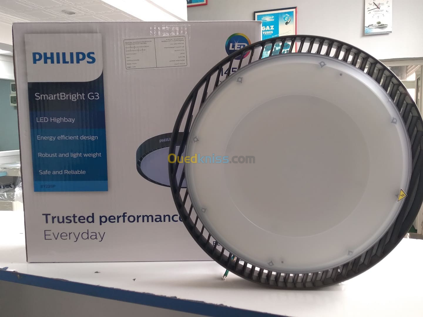  Produit d'éclairage LED marque PHILIPS disponible 