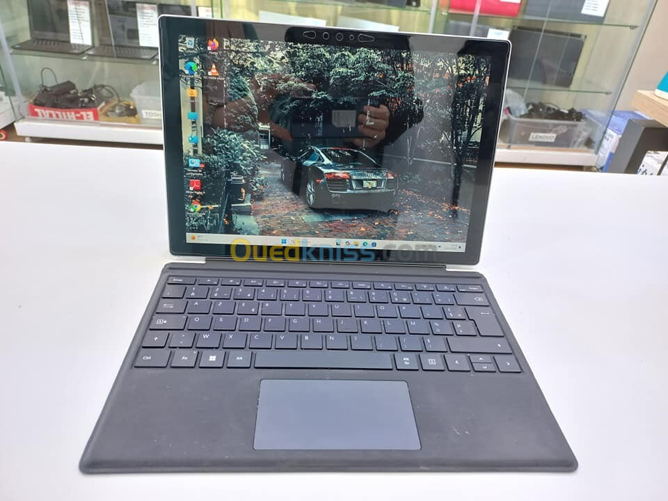 Microsoft Surface Pro 7 PLUS 08 GB 256 ssd 12.5P 