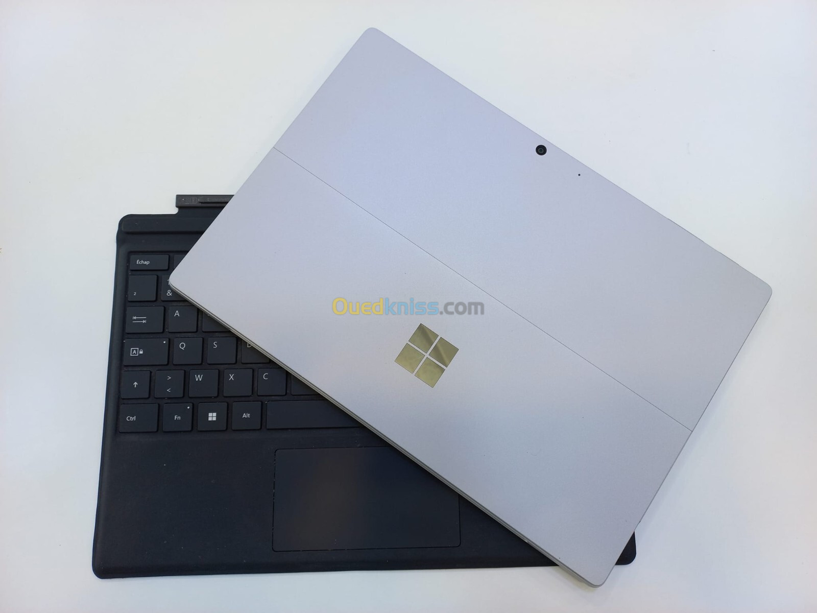 Microsoft Surface Pro 7 PLUS 08 GB 256 ssd 12.5P 