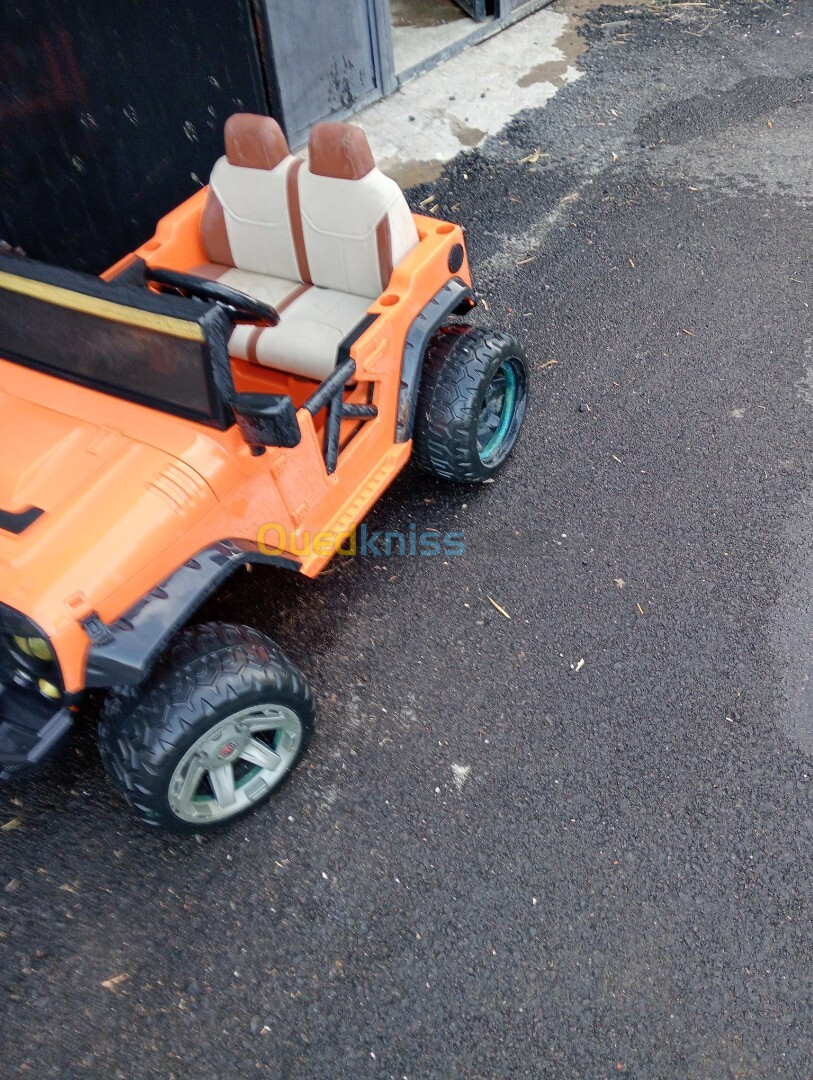 Voiture pour enfants 