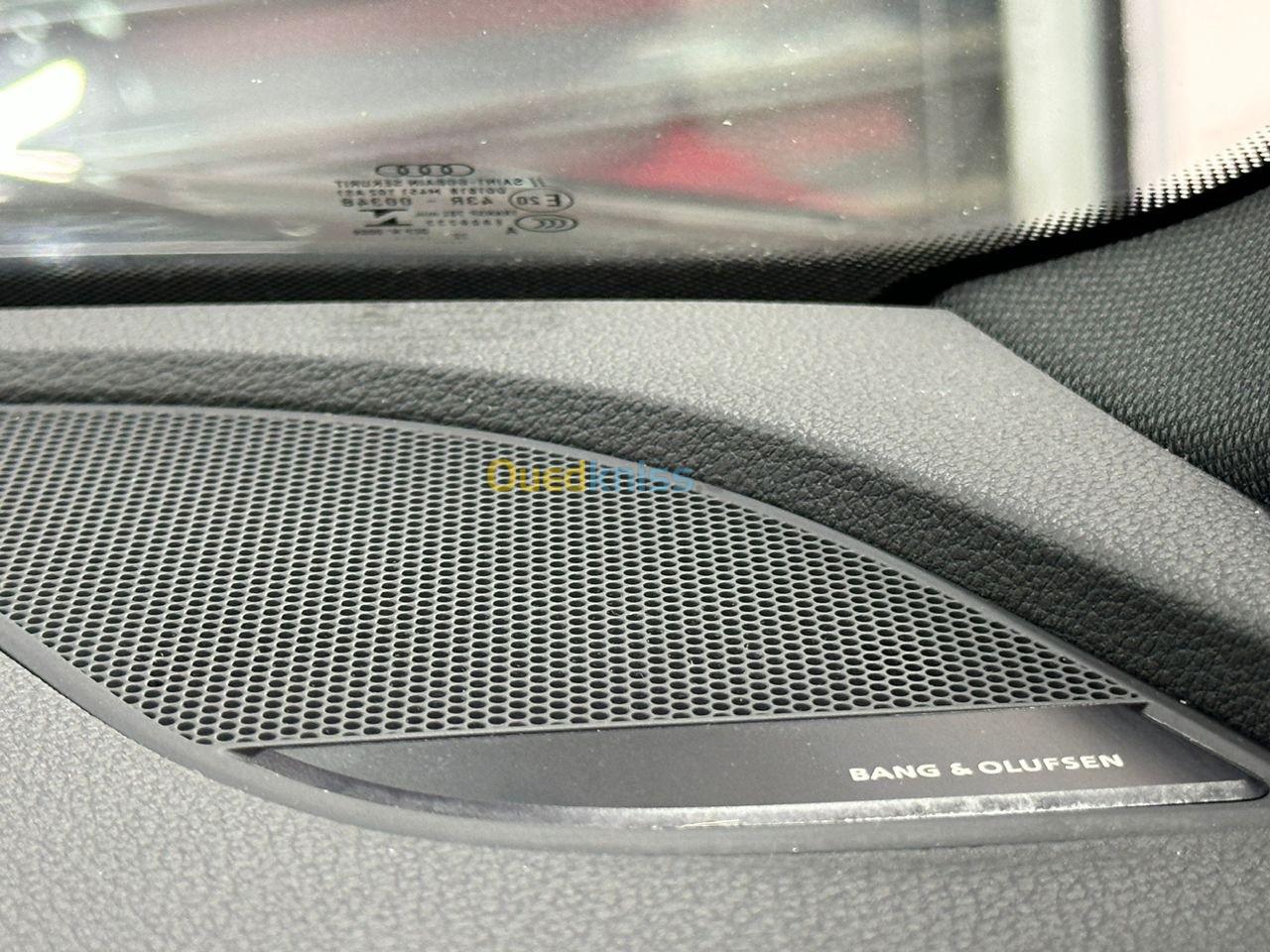 Audi RS4 2023 
