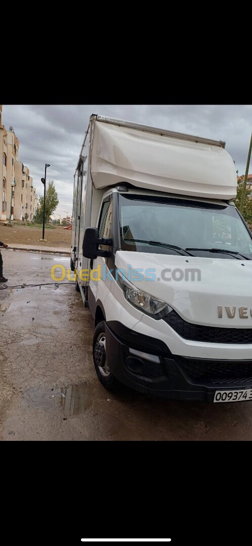 Iveco 35 c15 contenaire 