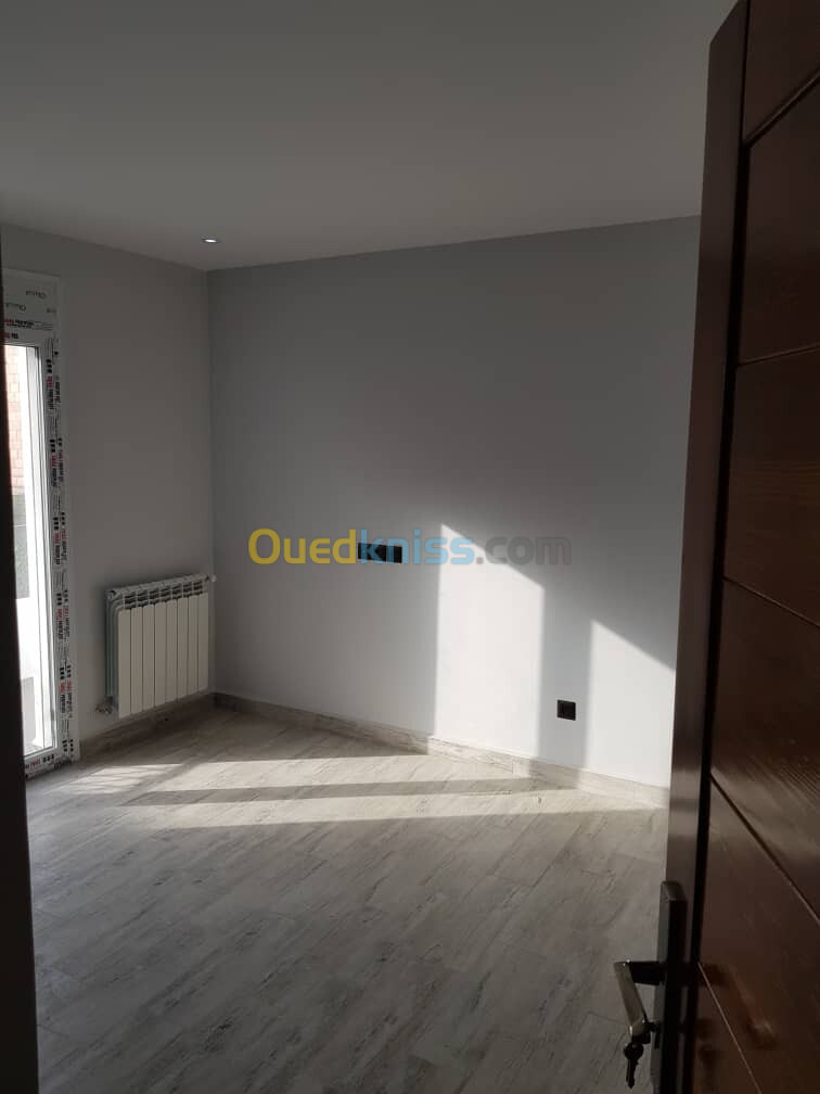 Vente Appartement F4 Jijel Jijel