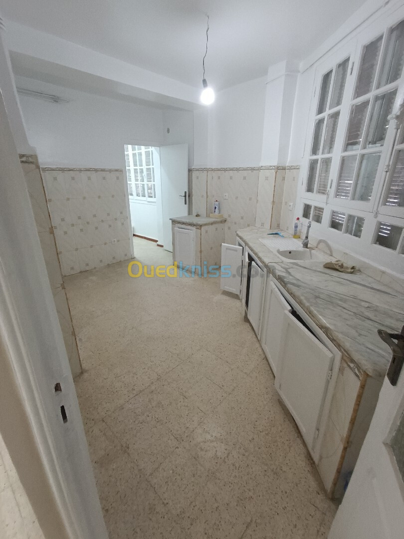 Vente Appartement F03 Alger Dely brahim