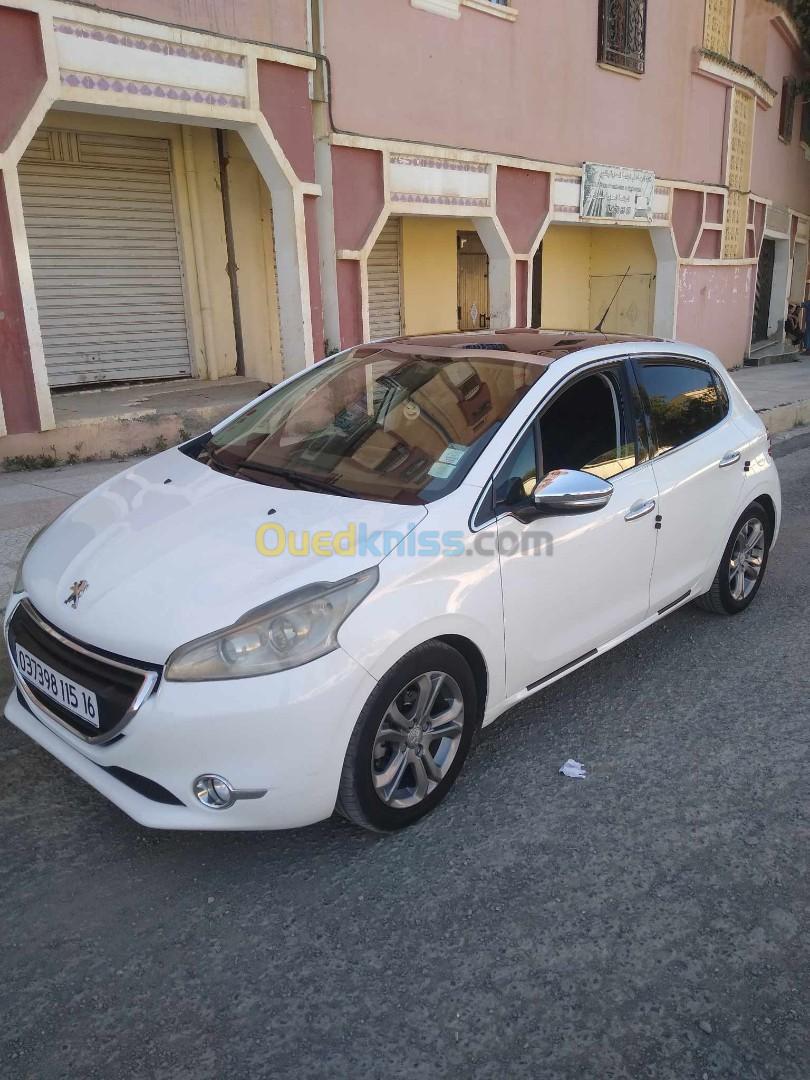 Peugeot 208 2015 Allure